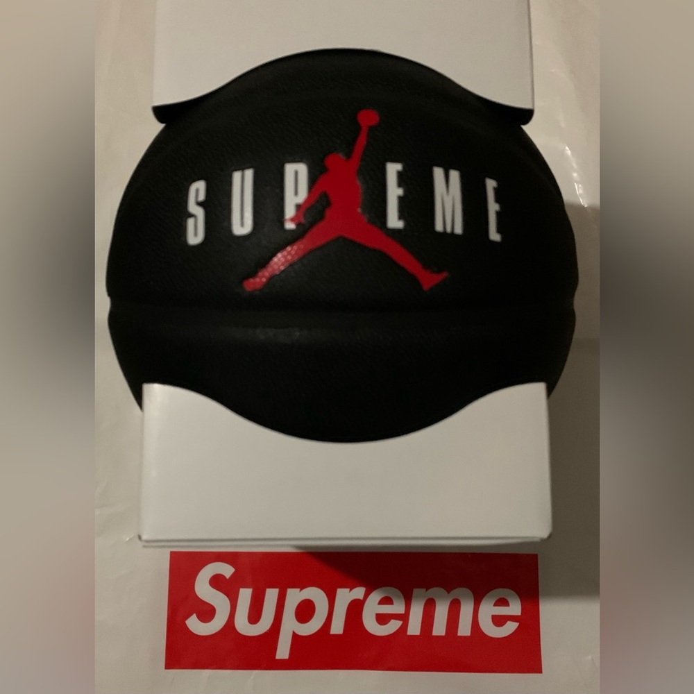 Supreme x Jordan Basketball FW24 Brand New